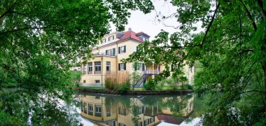 Das Bild zeigt Schloss Eulenbroich von der Rückseite.