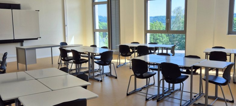 Klassenzimmer Erweiterungsbau Blick in eines der neuen Klassenzimmer des Erweiterungsbaus.