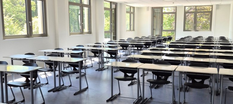 Prüfungsraum Erweiterungsbau Blick in den neuen Prüfungsraum des Erweiterungsbaus.