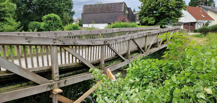 Marode Brücke In den Schlämmen Das Bild zeigt die marode, inzwischen abgerissene Brücke In den Schlämmen.