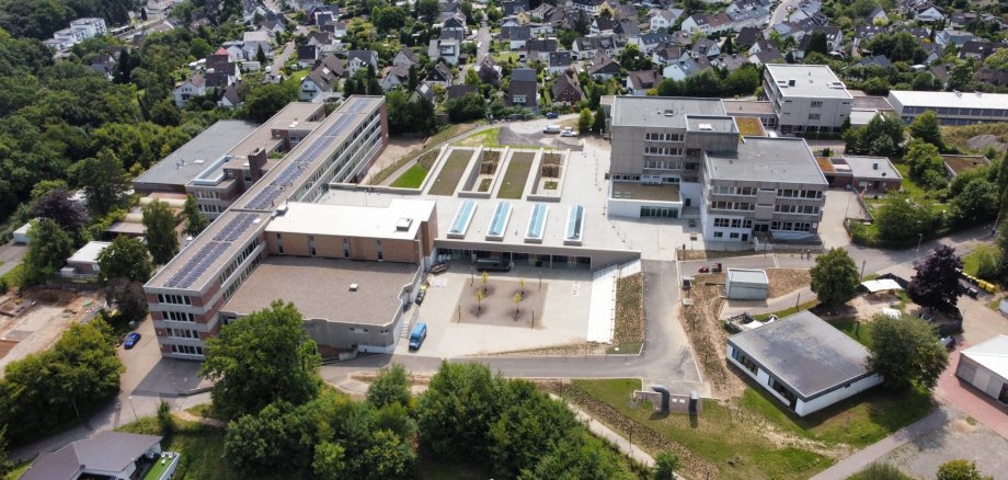 Luftbild Schulzentrum Das Bild zeigt eine Luftbildaufnahme des Schulzentrums Freiherr-vom-Stein.